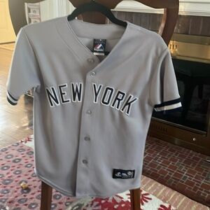 Majestic New York Yankees Jersey Kid’s M Away Gray #24